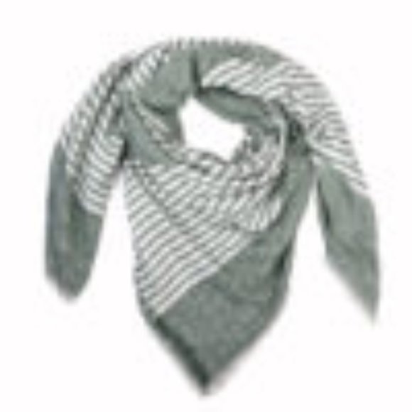 NWT! Quagga Green Label Blanket Wrap - Grey & White Striped - Picture 5 of 5